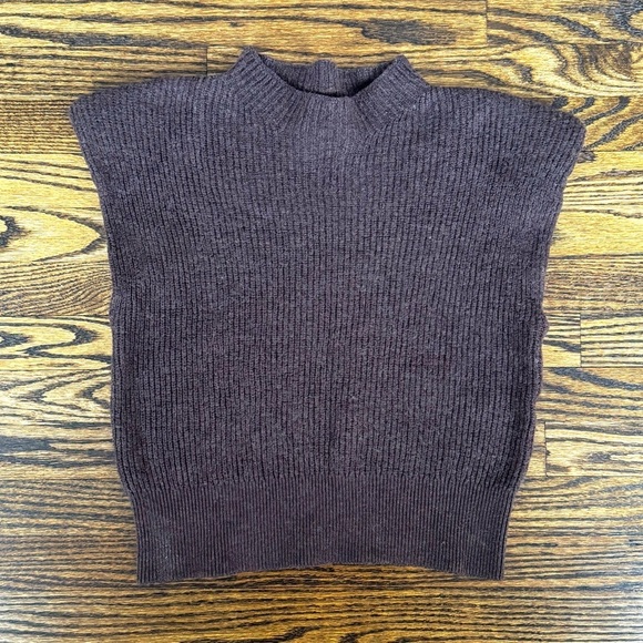 Babaton Tops - Aritzia Babaton Hazlitt Knit Sweater Vest Top in Dark Brown - Size L